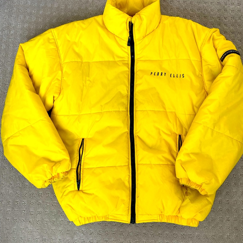 Perry Ellis snow jacket size M